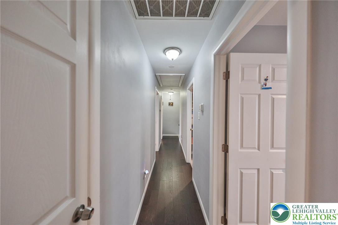 7270 Heather Road Lower Macungie Township, PA 18062 - Photo 37 of 90