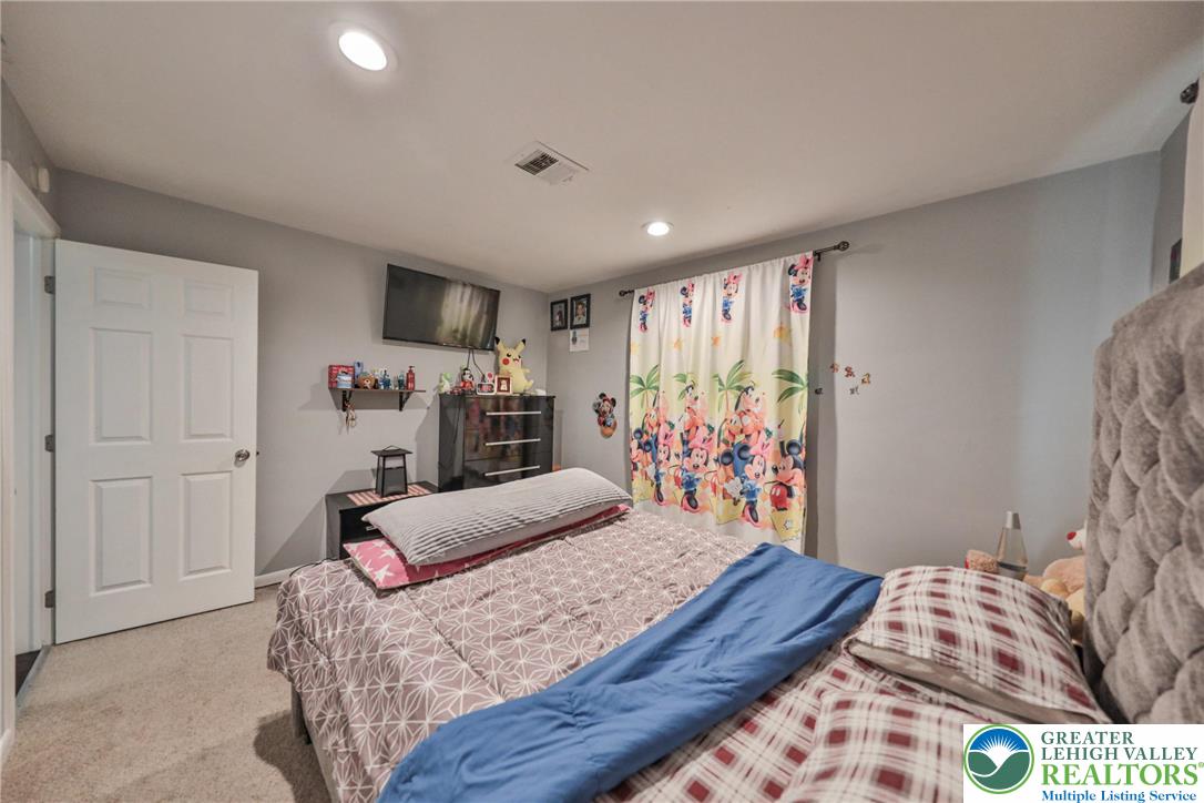 7270 Heather Road Lower Macungie Township, PA 18062 - Photo 47 of 90