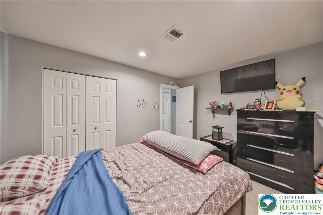 7270 Heather Road Lower Macungie Township, PA 18062 - Photo 49 of 90