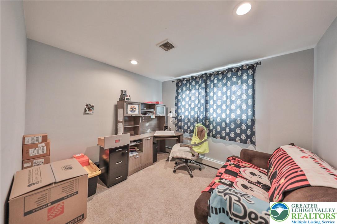 7270 Heather Road Lower Macungie Township, PA 18062 - Photo 50 of 90