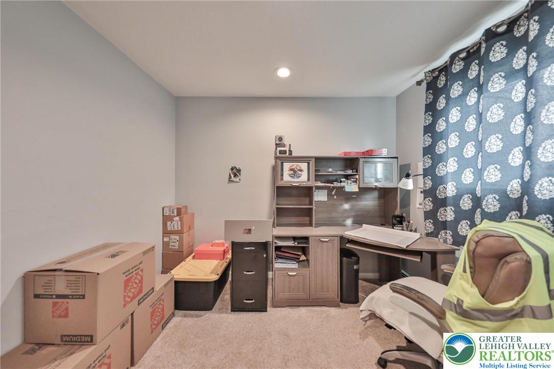 7270 Heather Road Lower Macungie Township, PA 18062 - Photo 51 of 90