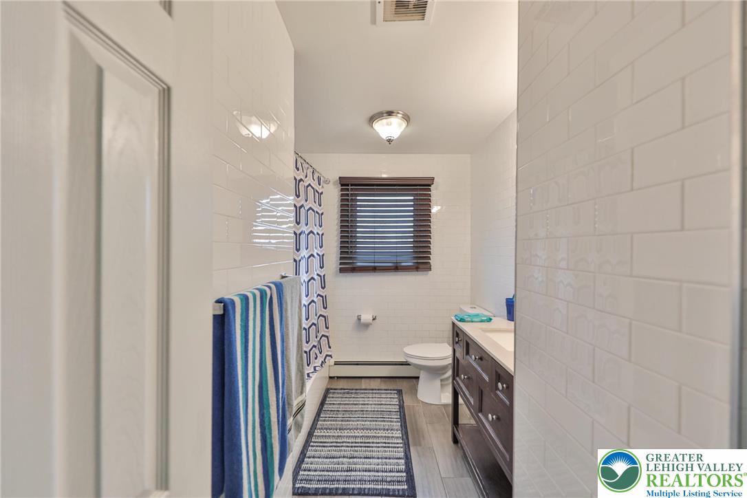 7270 Heather Road Lower Macungie Township, PA 18062 - Photo 52 of 90