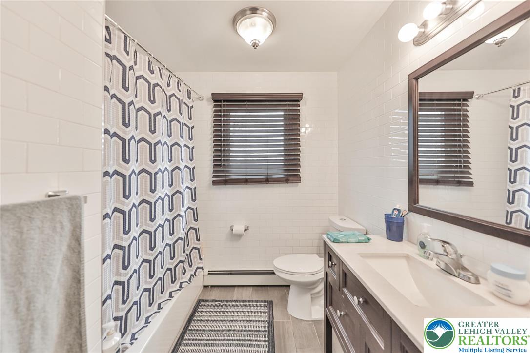 7270 Heather Road Lower Macungie Township, PA 18062 - Photo 54 of 90