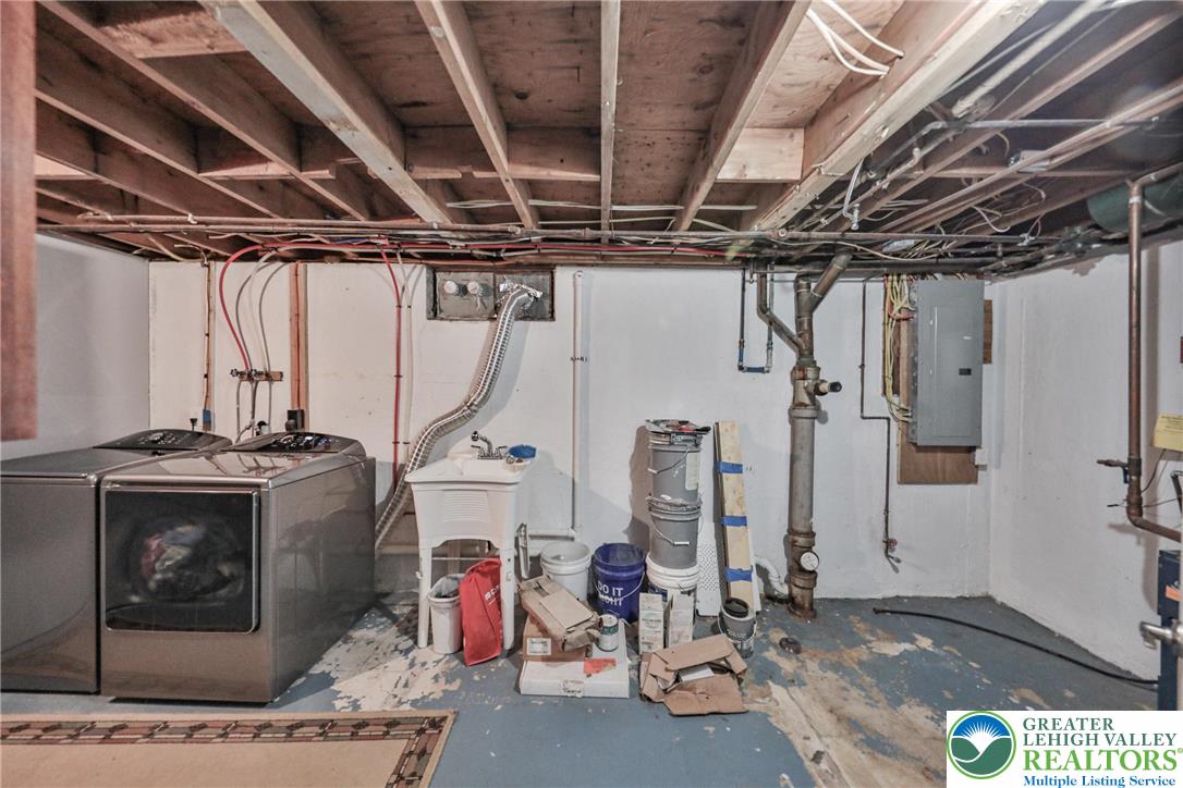 7270 Heather Road Lower Macungie Township, PA 18062 - Photo 64 of 90