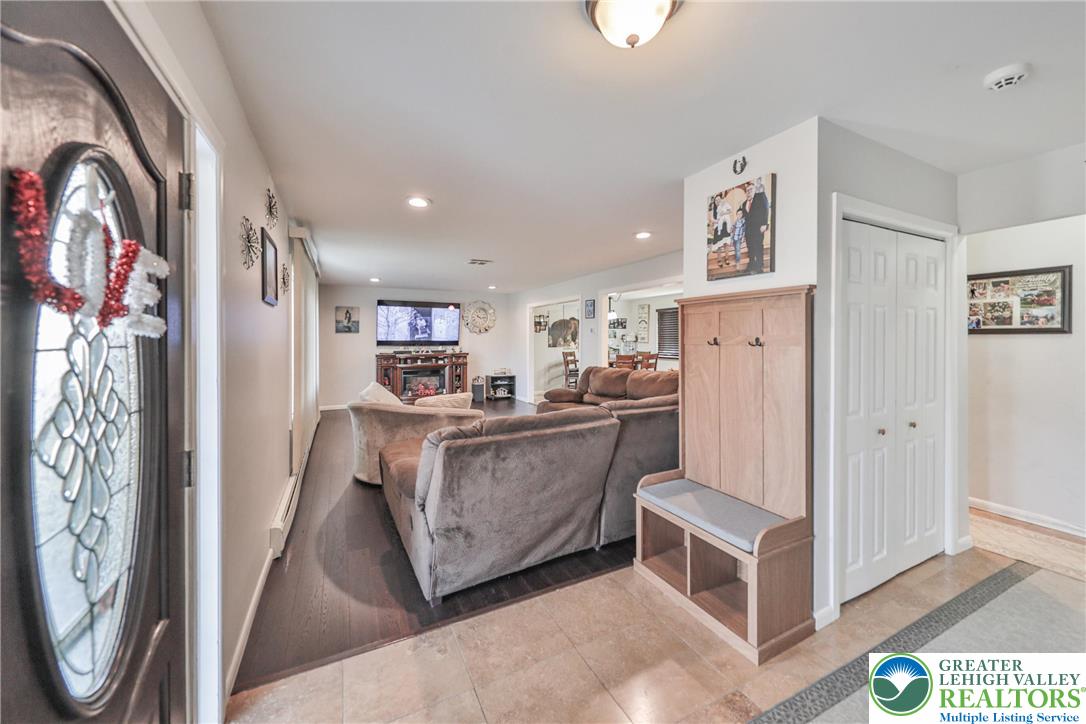 7270 Heather Road Lower Macungie Township, PA 18062 - Photo 7 of 90