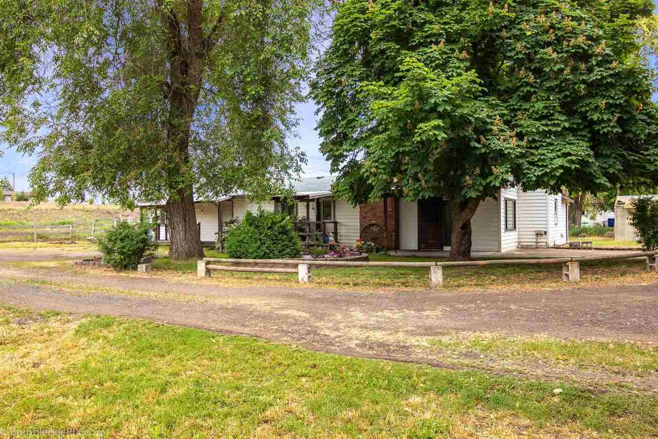3311 East Farwell Road Mead, WA 99021 - Photo 1 of 16