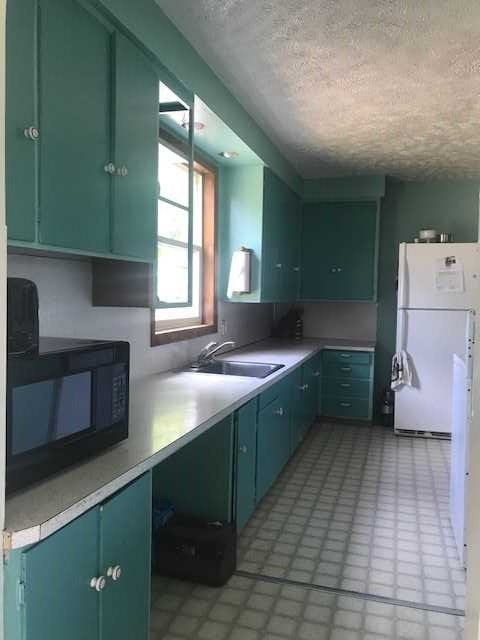 3311 East Farwell Road Mead, WA 99021 - Photo 7 of 16