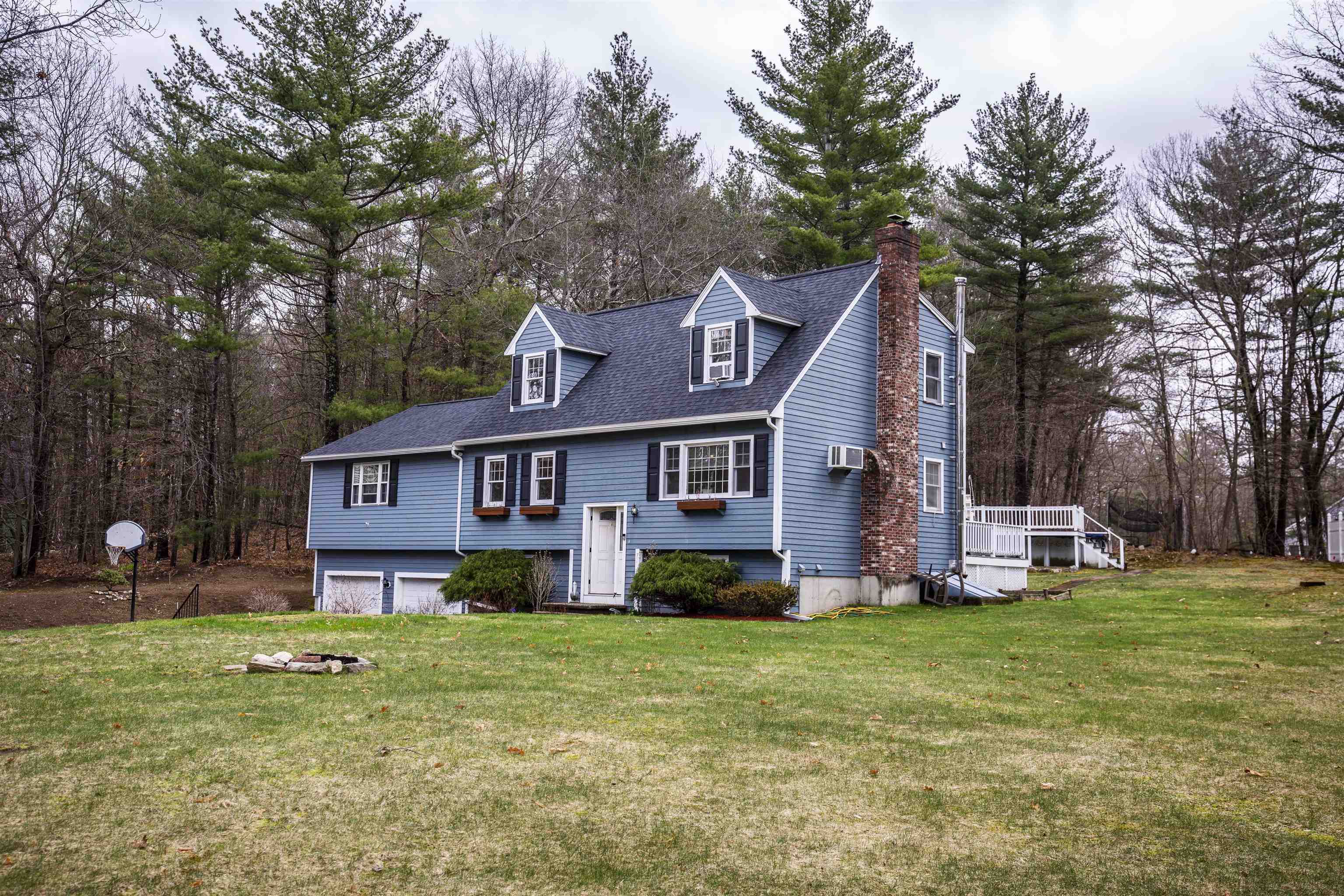 33 Norwood Road Salem, NH 03079 - Photo 5 of 39
