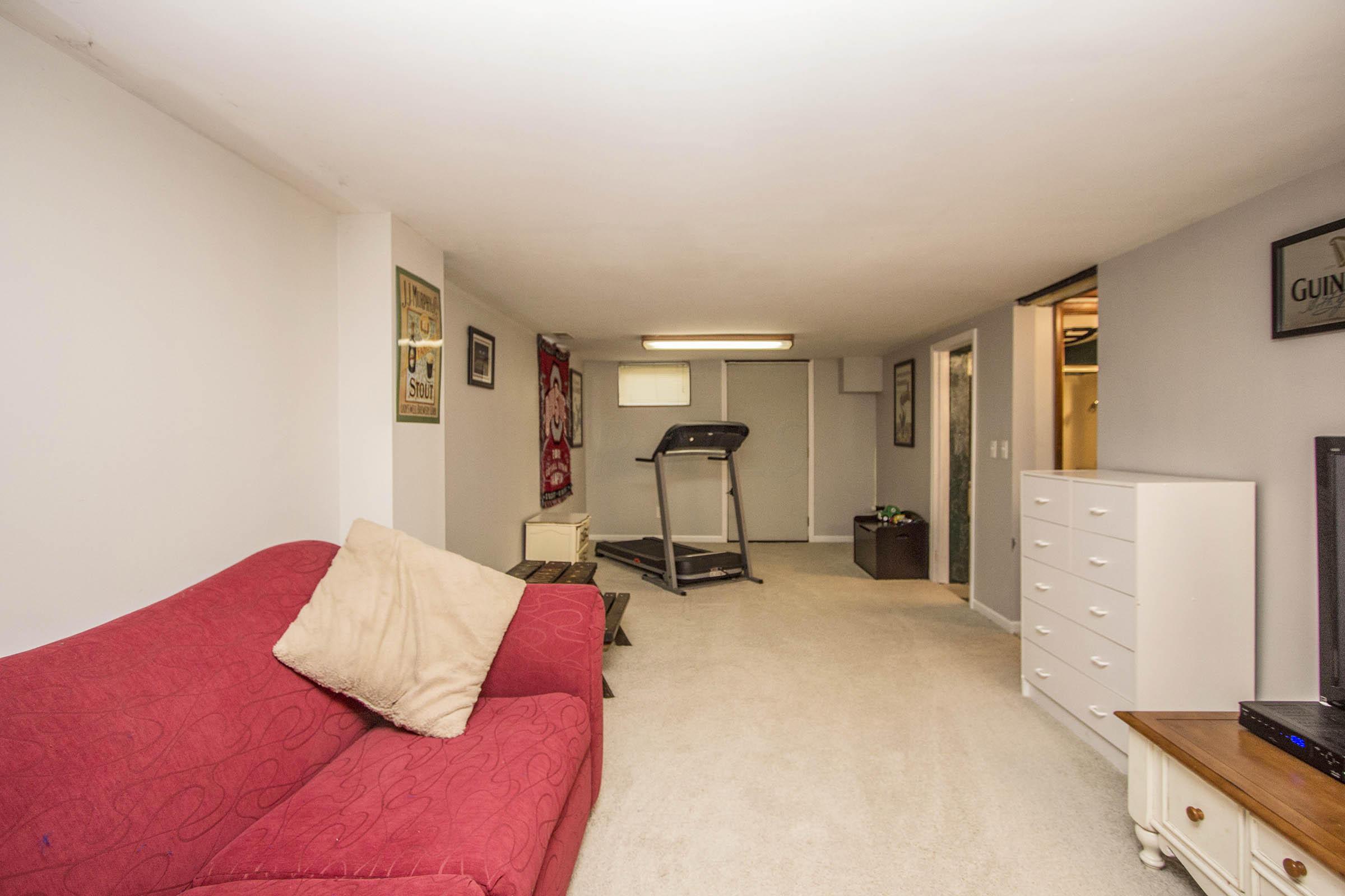 259 Chase Road Columbus, OH 43214 - Photo 21 of 41 Gallery Image 21