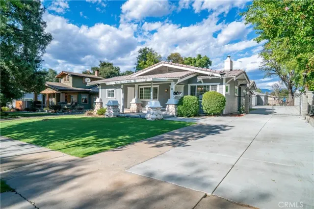 $2,900 | 511 Alvarado Street, Redlands, CA 92373