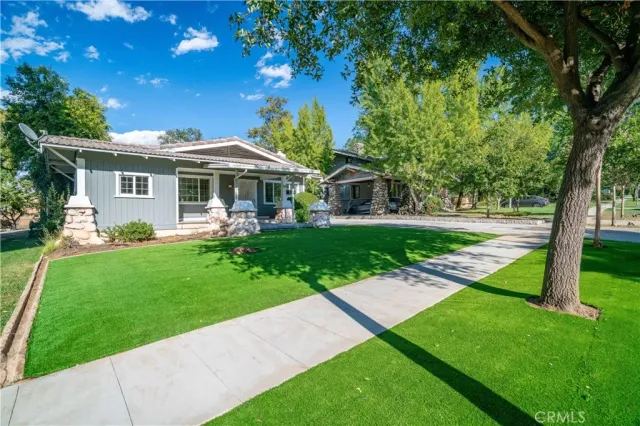 $2,900 | 511 Alvarado Street, Redlands, CA 92373