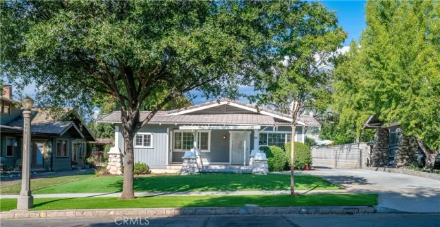 $2,900 | 511 Alvarado Street, Redlands, CA 92373