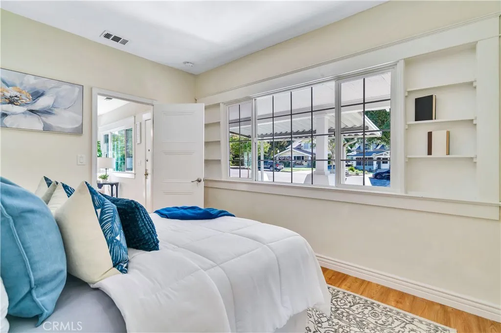 511 Alvarado Street Redlands, CA 92373 - Photo 5 of 56