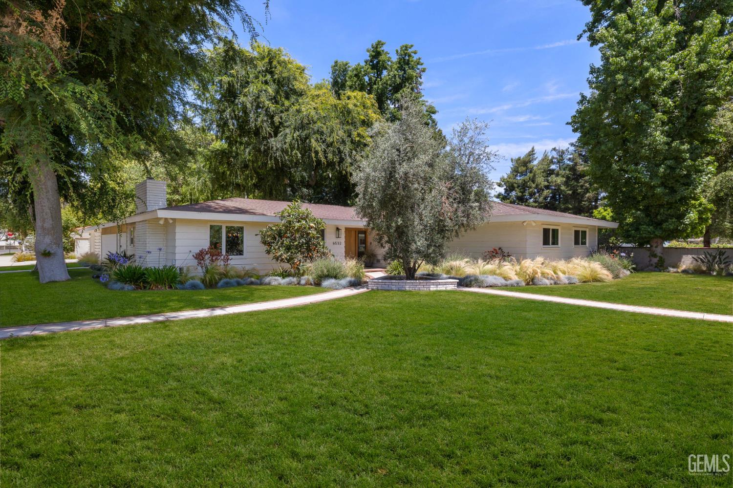 Undisclosed Address Bakersfield, CA 93309 - Photo 2 of 37