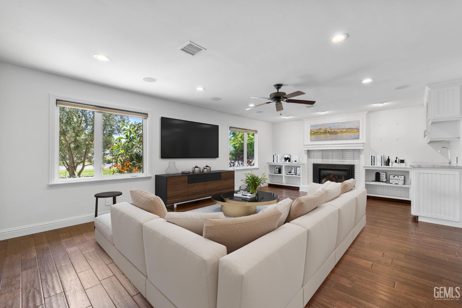 Undisclosed Address Bakersfield, CA 93309 - Photo 7 of 37