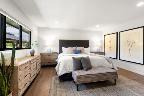 $3,600,000 | 8675 Glenwick Lane, La Jolla, CA 92037