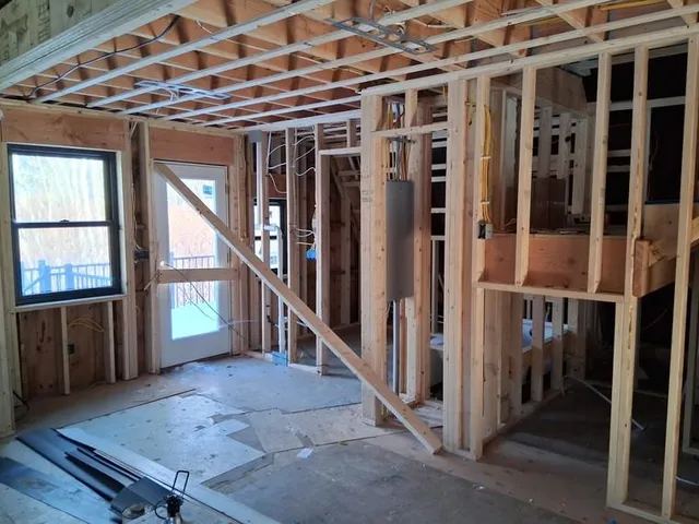 $230,000 | 8 Tebbetts Road, Rochester, NH 03867