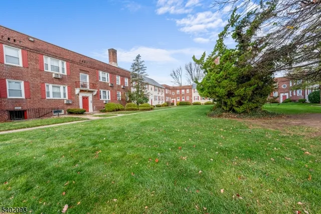 $215,000 | 953 East Front Street, Plainfield, NJ 07062