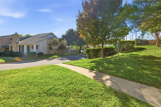 $1,700 | 2009 Sandberg Drive, Unit 159, Austin, TX 78752