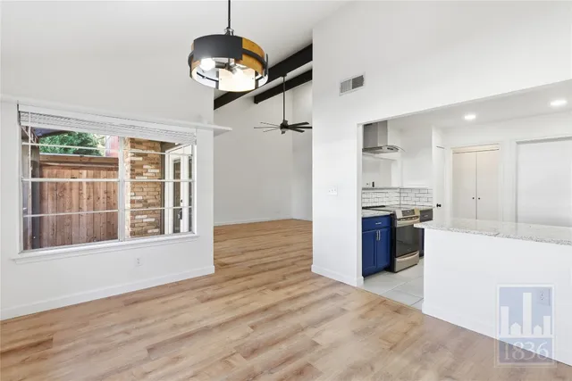 $1,700 | 2009 Sandberg Drive, Unit 159, Austin, TX 78752