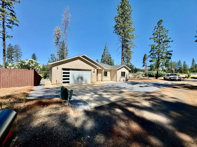 a view of house with street
