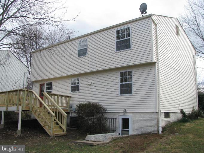 1001 Beech Road Sterling, VA 20164 - Photo 14 of 23 Exterior was Just Painted