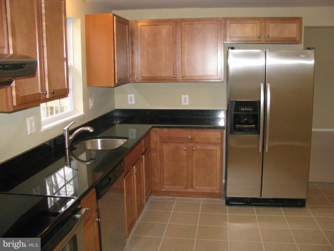 1001 Beech Road Sterling, VA 20164 - Photo 16 of 23 Kitchen w/ New Cabinets