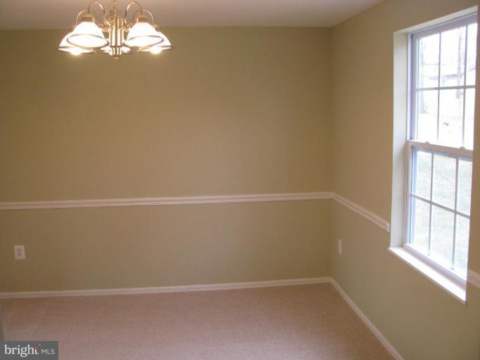 1001 Beech Road Sterling, VA 20164 - Photo 10 of 23 Seperate Dining Room w/ Chair Rail