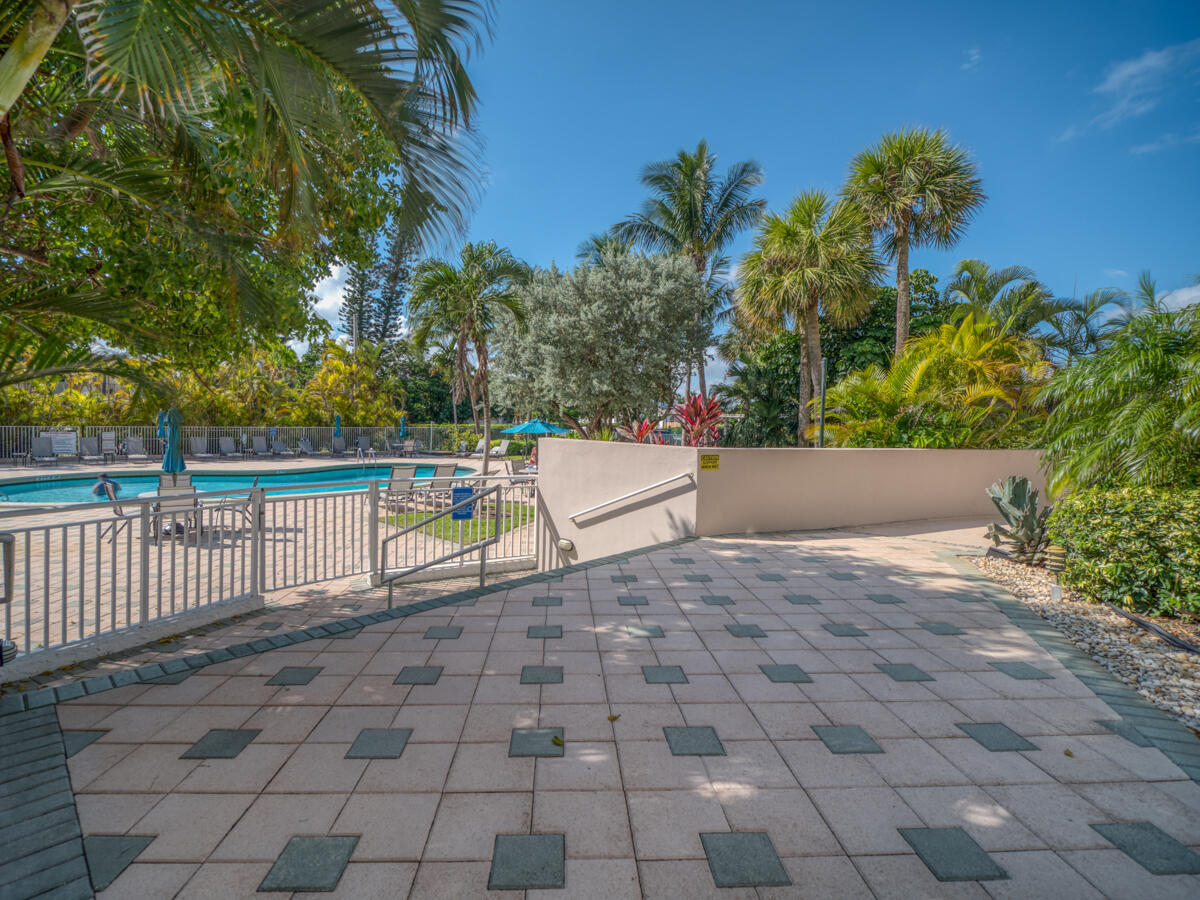 2851 South Ocean Boulevard, Unit 1A Boca Raton, FL 33432 - Photo 37 of 52 Pool Area