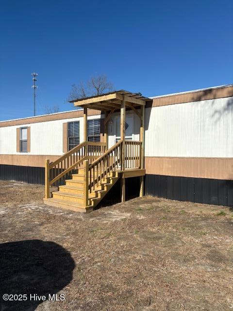117 Belgrade Extention Road Maysville, NC 28555 - Photo 2 of 27 Front View