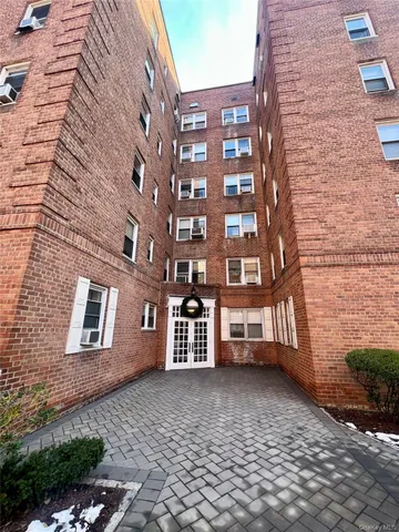 $219,000 | 70 Locust Avenue, Unit B603, New Rochelle, NY 10801