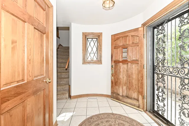 $999,750 | N7450 Carriage Drive, Troy, WI 53121