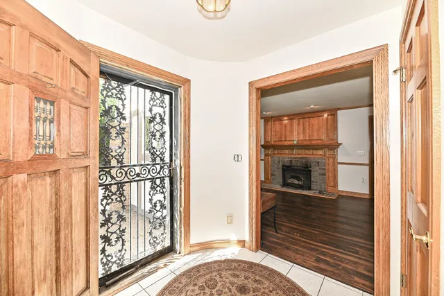 $999,750 | N7450 Carriage Drive, Troy, WI 53121