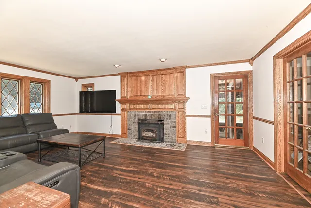 $999,750 | N7450 Carriage Drive, Troy, WI 53121