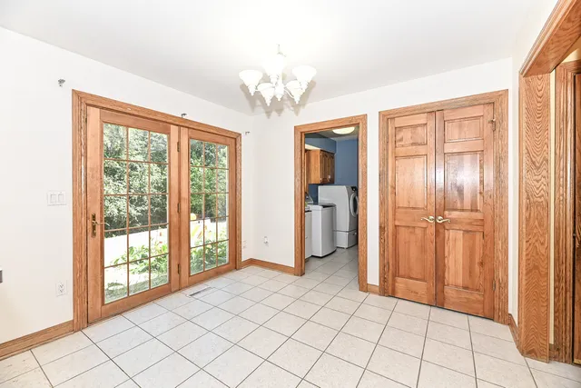 $999,750 | N7450 Carriage Drive, Troy, WI 53121