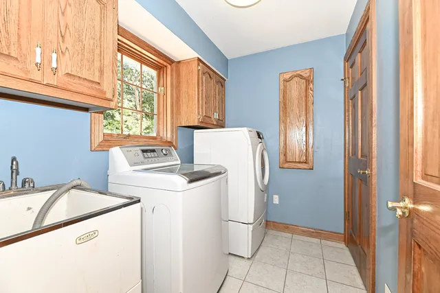 $999,750 | N7450 Carriage Drive, Troy, WI 53121