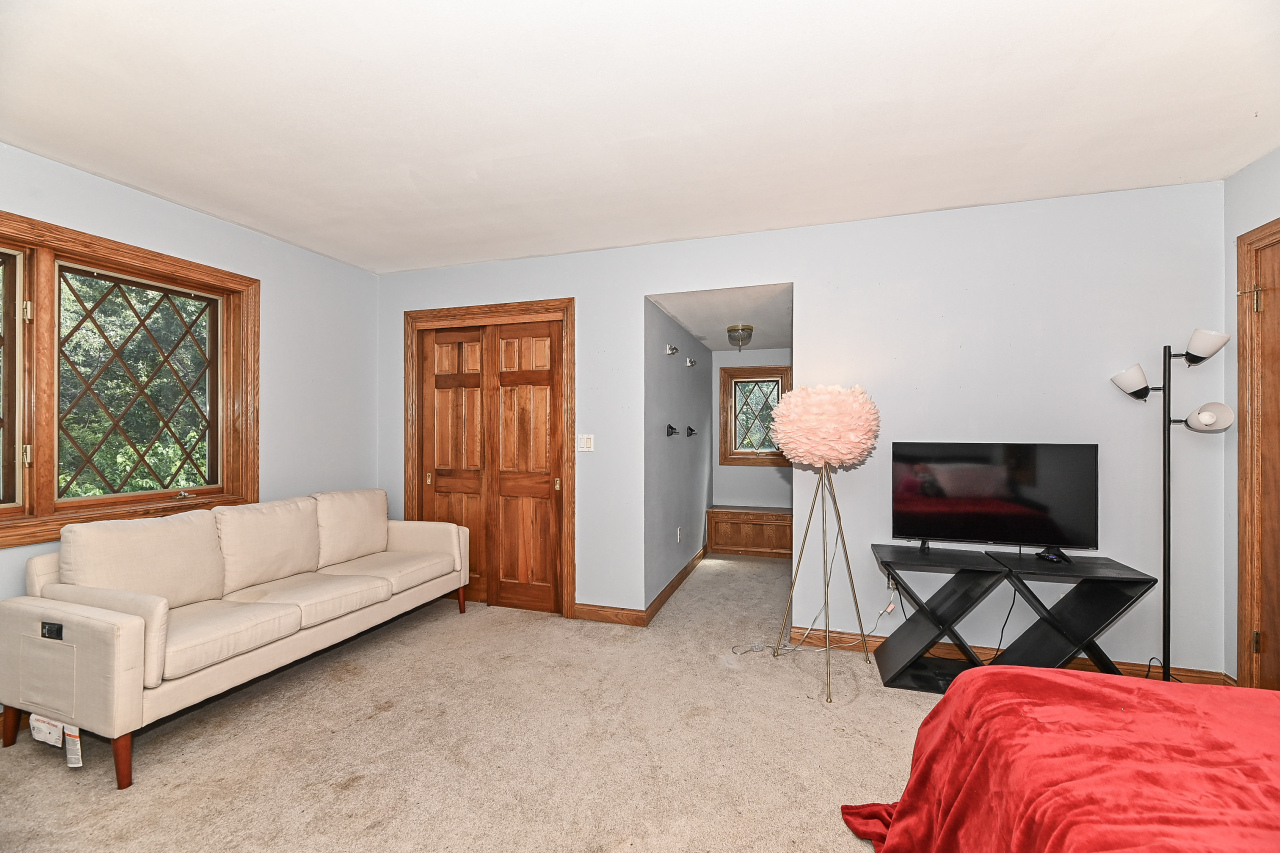 N7450 Carriage Drive Troy, WI 53121 - Photo 37 of 46 Bedroom 2