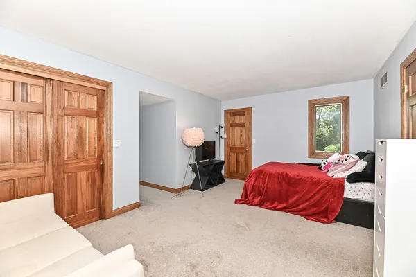 $949,750 | N7450 Carriage Drive, Troy, WI 53121