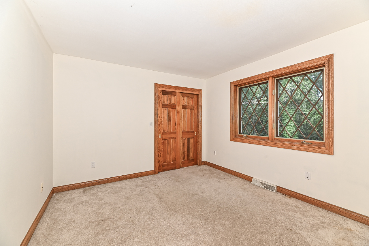 N7450 Carriage Drive Troy, WI 53121 - Photo 39 of 46 Bedroom 3