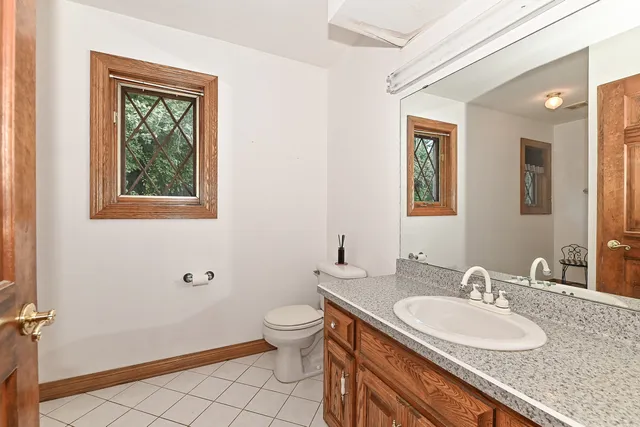 $999,750 | N7450 Carriage Drive, Troy, WI 53121