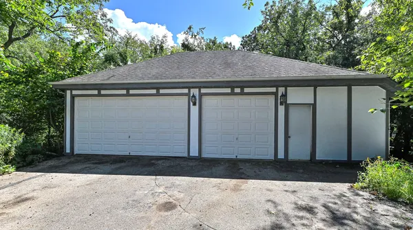 $949,750 | N7450 Carriage Drive, Troy, WI 53121