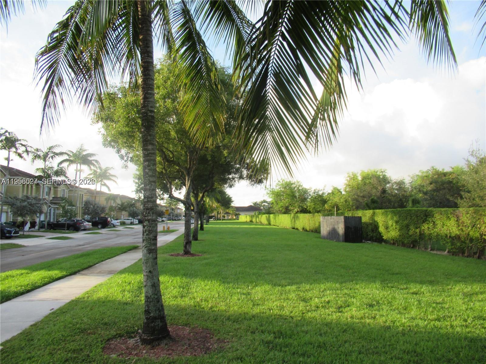 11751 Southwest 137th Place Miami, FL 33186 - Photo 23 of 25
