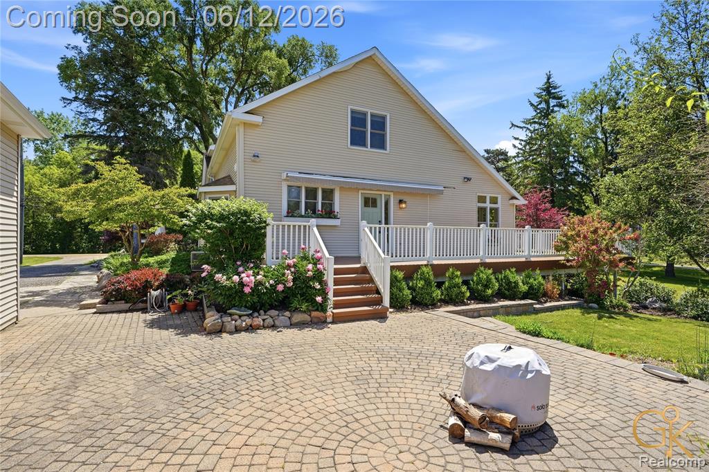 1293 Burns Road Milford, MI 48381 - Photo 55 of 82