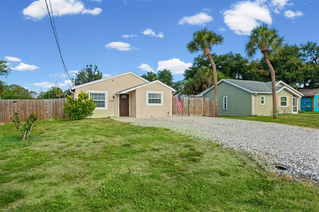 429 Patterson Avenue Osprey, FL 34229 - Photo 4 of 46