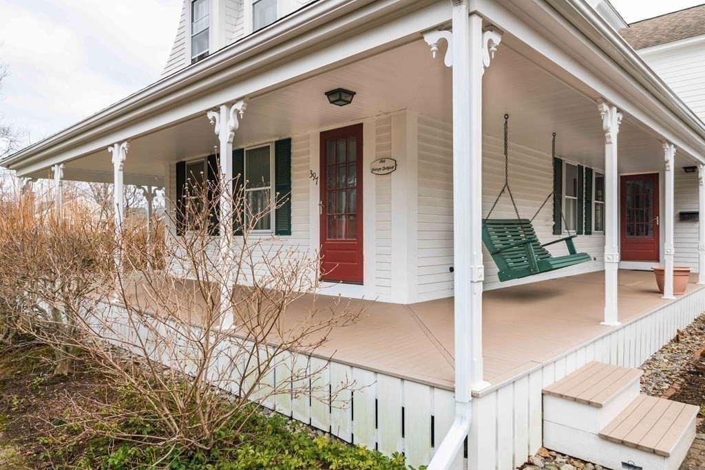 397 Tilden Road Scituate, MA 02066 - Photo 5 of 31