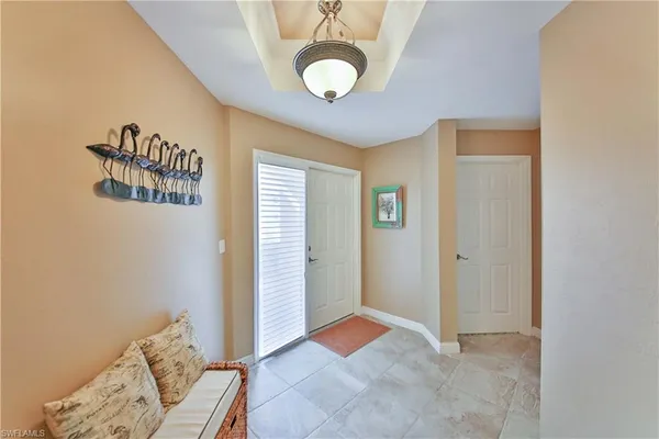 a view of livingroom with furniture