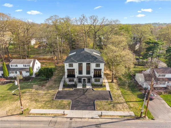 $1,599,000 | 5 Mirror Lake Road, Unit 202, Spring Valley, NY 10977