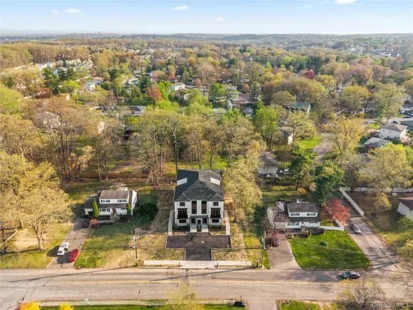 $1,599,000 | 5 Mirror Lake Road, Unit 202, Spring Valley, NY 10977