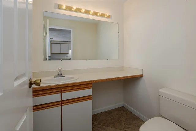 $2,500 | 13 Iris Way, Unit 21, Haverhill, MA 01830