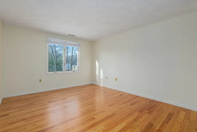 $2,500 | 13 Iris Way, Unit 21, Haverhill, MA 01830